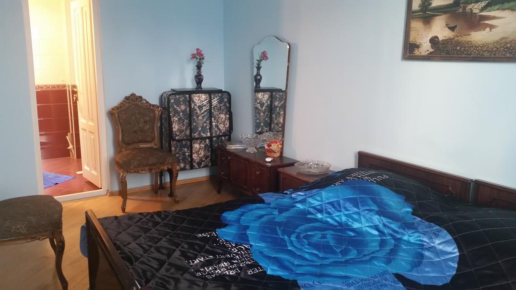 Hotel Mmg Tbilisi Esterno foto