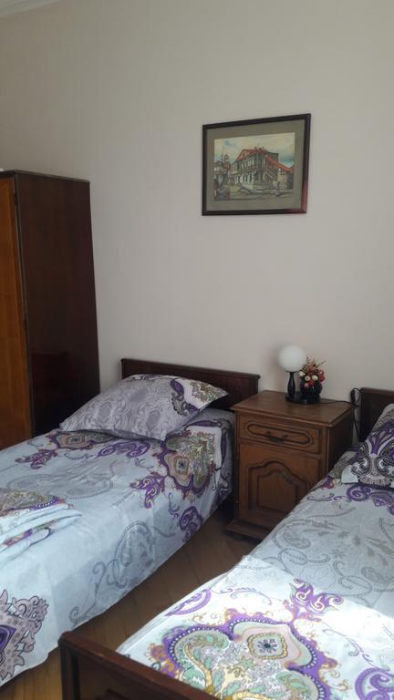 Hotel Mmg Tbilisi Esterno foto