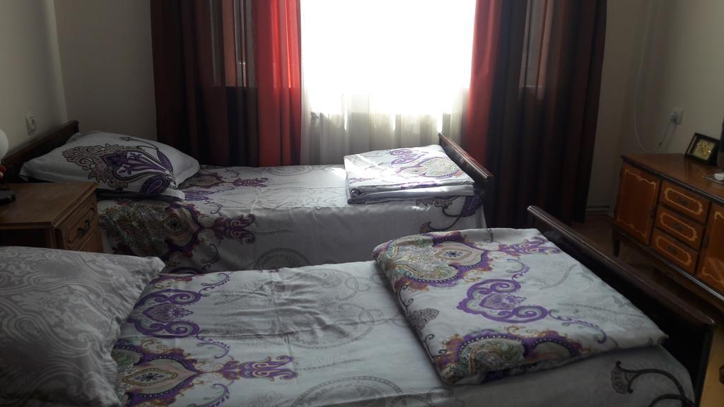 Hotel Mmg Tbilisi Esterno foto