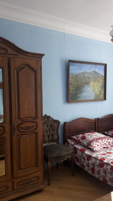 Hotel Mmg Tbilisi Esterno foto