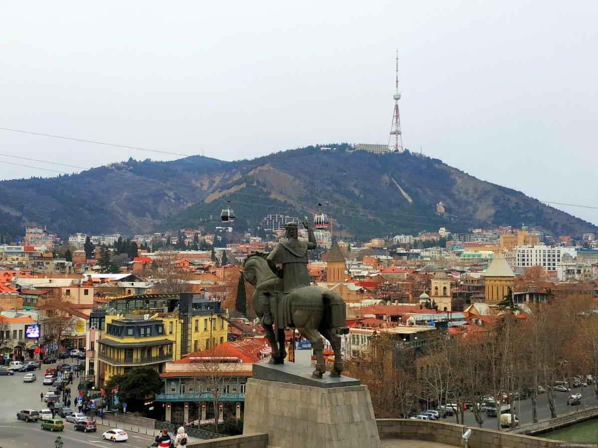 Hotel Mmg Tbilisi Esterno foto